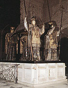 Sepulcro de Cristóbal Colón en la Catedral de Sevilla, España