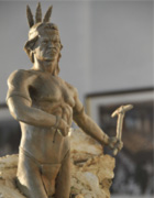 Estatua de Guaicaipuro, del artista cubano Andrés González González, símbolo venezolano de la resistencia indígena